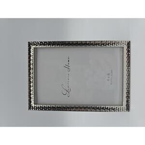 Lawrence Frames 4x6 Silver Finish Hammered Effect Picture Frame